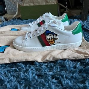 Calling all Disney Lovers AUTHENTIC Unisex White Ace Donald Duck Gucci Sneakers